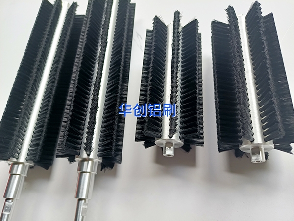 毛刷輥掉毛應(yīng)當怎么處理？